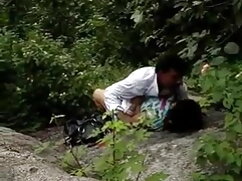 सफेद लड़की बड़े हिन् ...