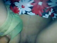 उसके घमंड लंबे ... फ ...