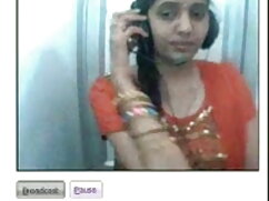 छोटे बाल शर्मीली श्य ...