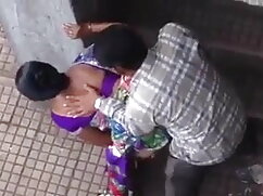 दो दासों को अपमानित  ...