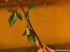 बड़ा tittied ब्लोंड  ...